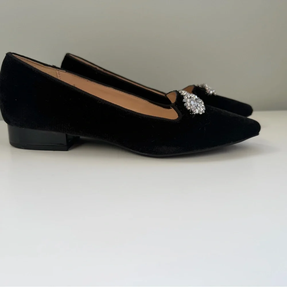 Adrienne Vittadini step into